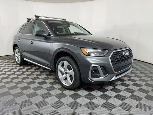 Certified 2025 Audi Q5 2.0T Premium Plus w/ Premium Plus Package image 5