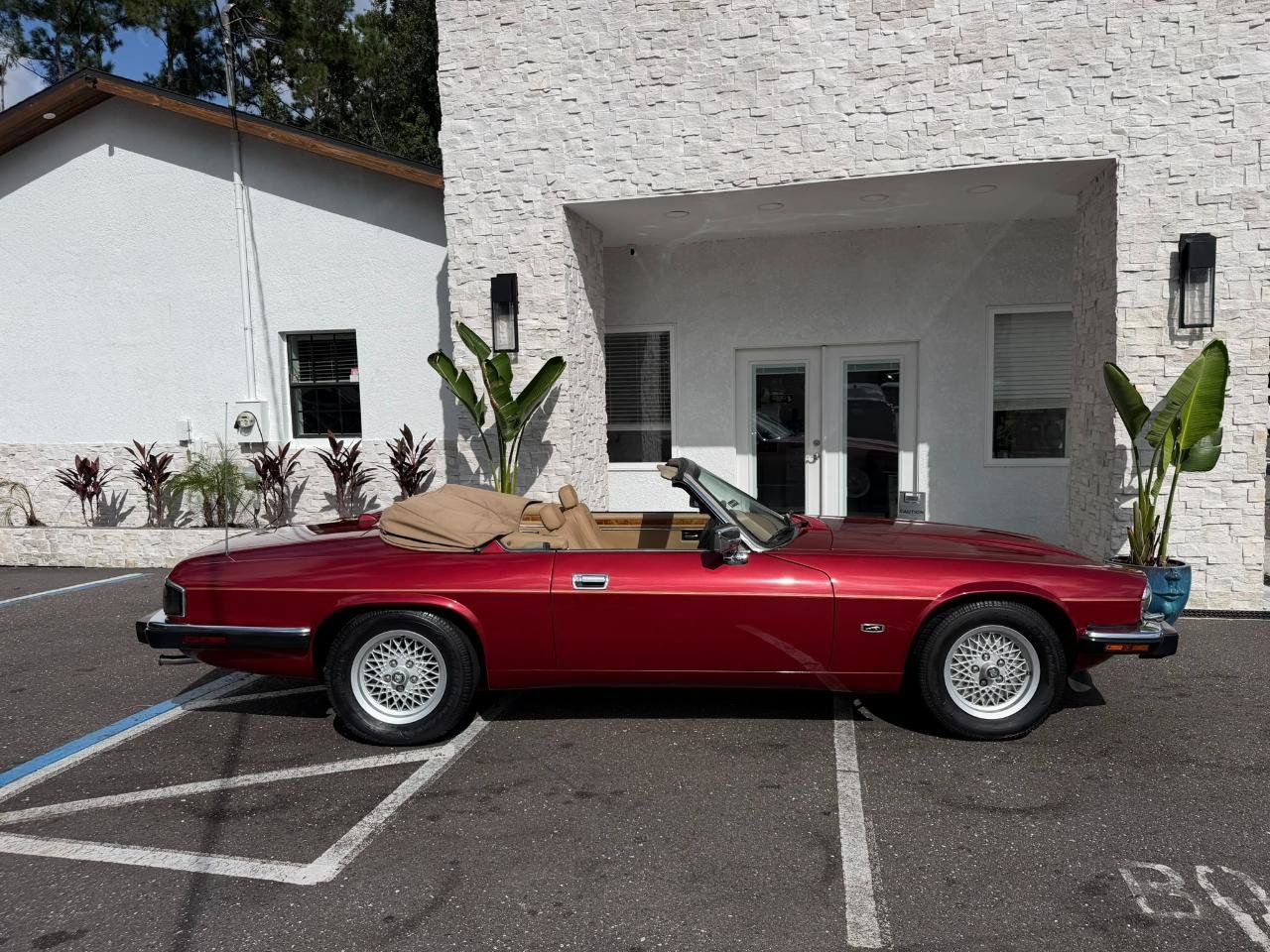 Used 1993 Jaguar XJS 4.0 Convertible RWD image 18