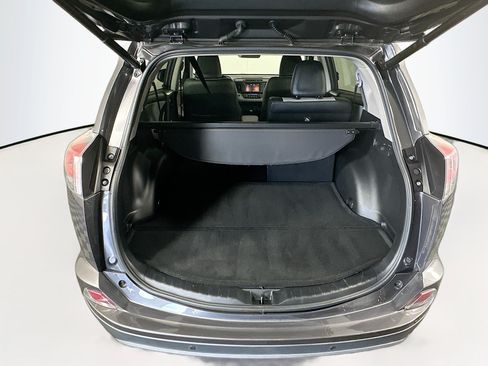 Used 2017 Toyota RAV4 Limited FWD image 28