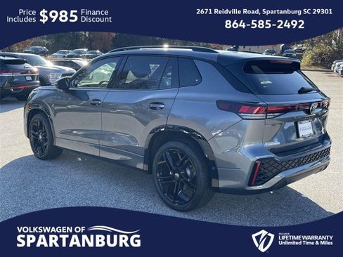 New 2026 Volkswagen Tiguan SE R-Line image 4