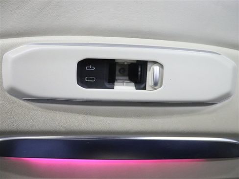 Used 2023 BMW X7 M60i w/ Executive Package AWD/4WD image 39