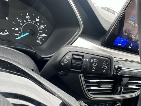 Used 2022 Ford Escape SEL image 22