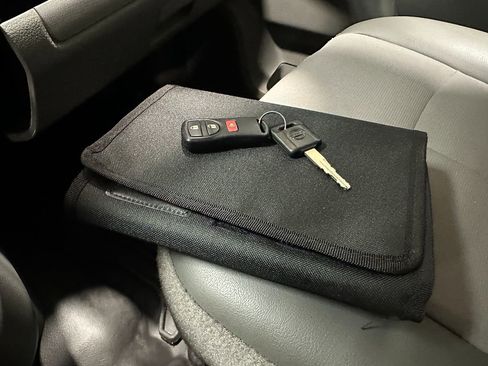 Used 2021 Nissan NV 2500 S image 32