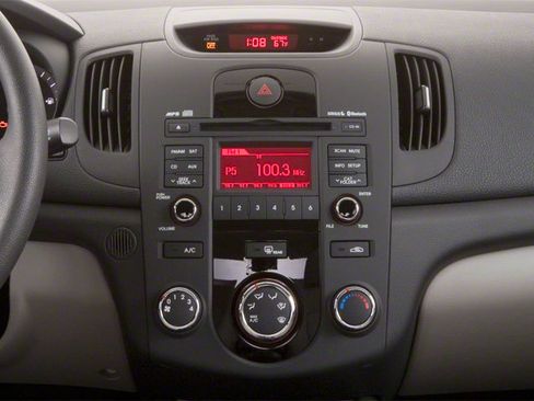 Used 2010 Kia Forte EX FWD image 14