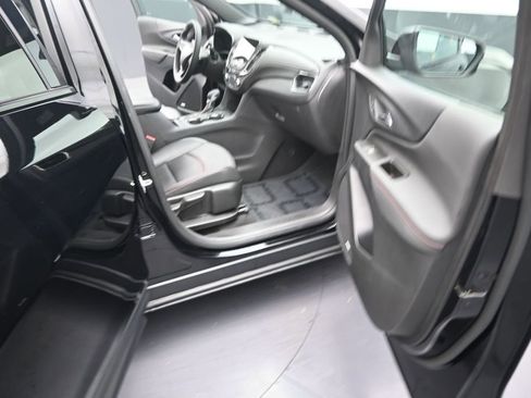 Used 2024 Chevrolet Equinox RS w/ RS Leather Package FWD image 15