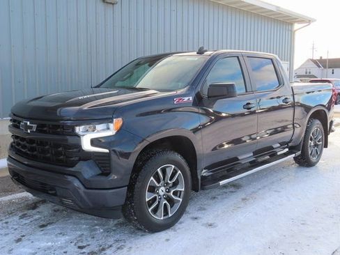Used 2023 Chevrolet Silverado 1500 RST w/ Convenience Package II image 10