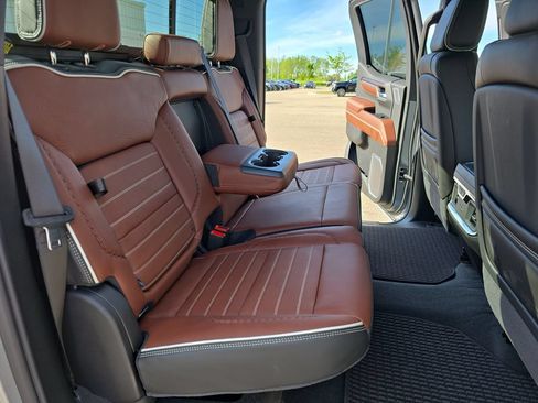 New 2026 GMC Sierra 1500 Denali Ultimate w/ LPO, Black Badging Package AWD/4WD image 11