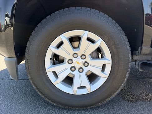 Used 2018 Chevrolet Colorado LT w/ LT Convenience Package AWD/4WD image 26