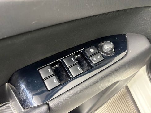 Used 2019 MAZDA CX-5 Sport image 14