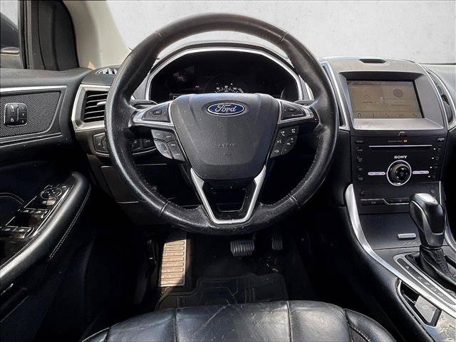 Used 2016 Ford Edge Titanium FWD image 6