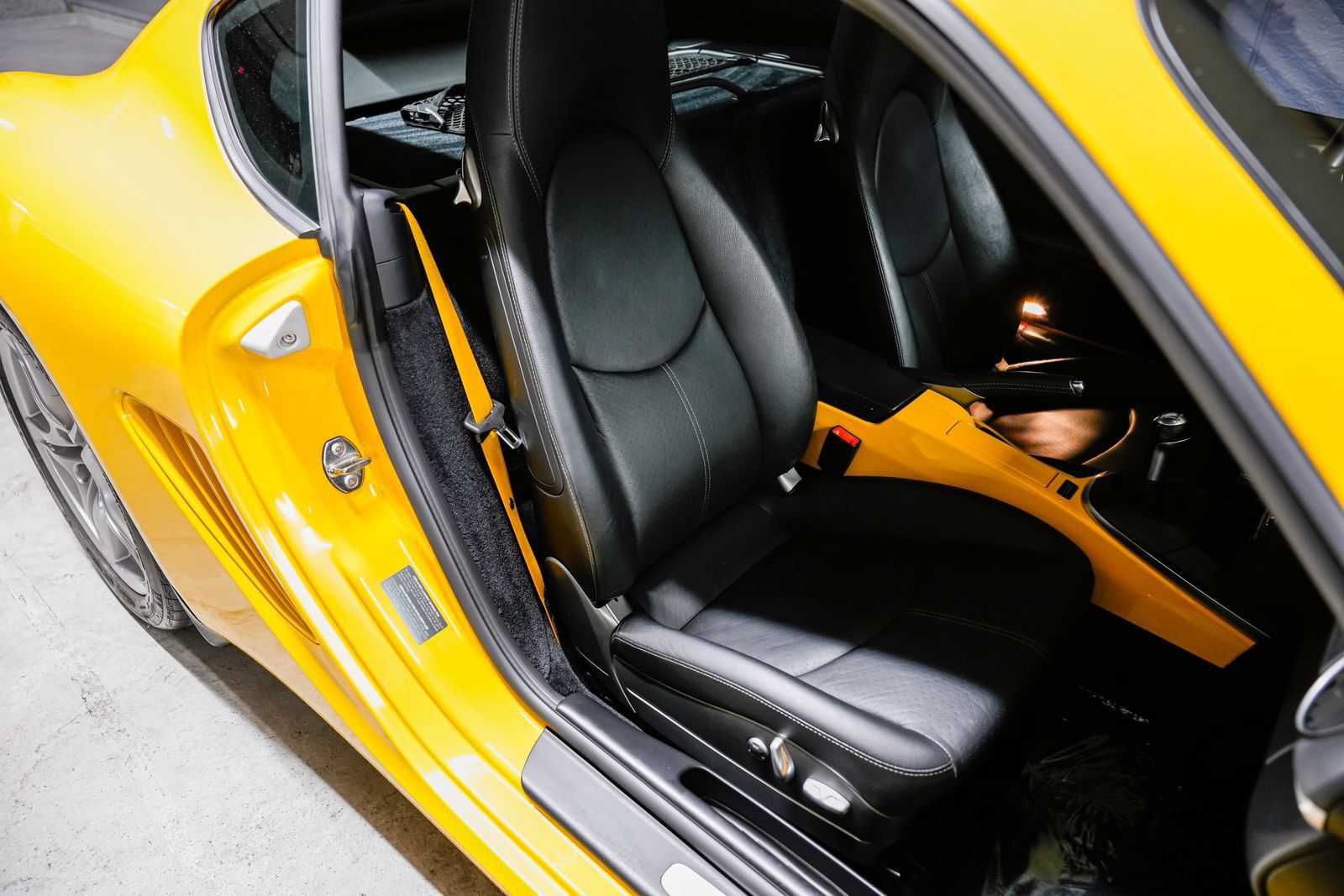 Used 2011 Porsche Cayman S RWD image 24