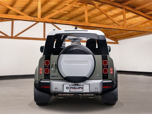 Used 2021 Land Rover Defender 90 First Edition AWD/4WD image 4