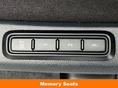 Used 2021 Volkswagen Tiguan SEL Premium R-Line AWD/4WD image 24