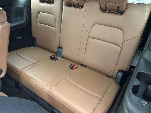 Used 2022 Nissan Pathfinder Platinum w/ Cargo Package AWD/4WD image 15