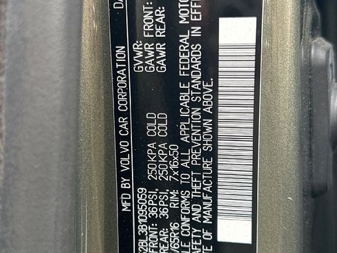 Used 2011 Volvo XC70 3.2 image 27