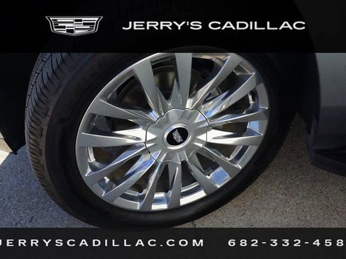 Used 2022 Cadillac Escalade Luxury w/ LPO, Floor Liner Package image 9