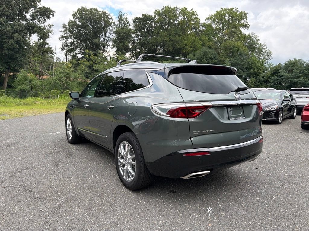 Used 2024 Buick Enclave Essence w/ Experience Buick Package AWD/4WD image 4