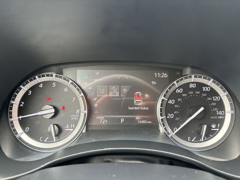 Used 2022 Toyota Highlander XLE AWD/4WD image 14