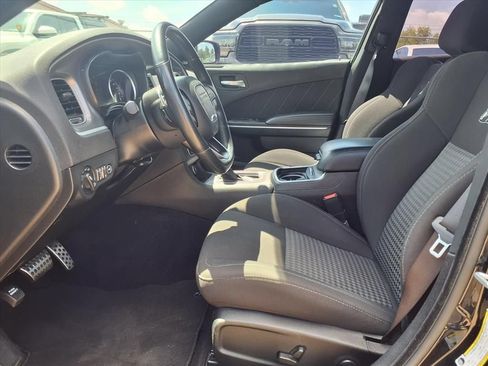 Used 2022 Dodge Charger Scat Pack w/ Dynamics Package RWD image 8