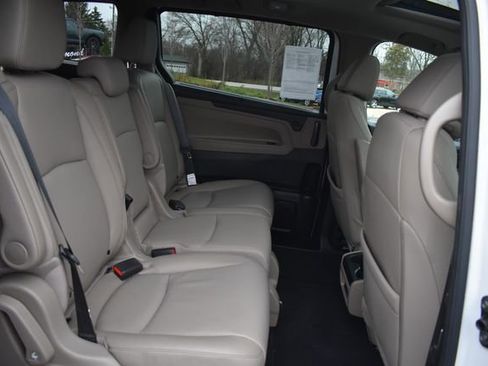 Used 2024 Honda Odyssey EX-L image 16