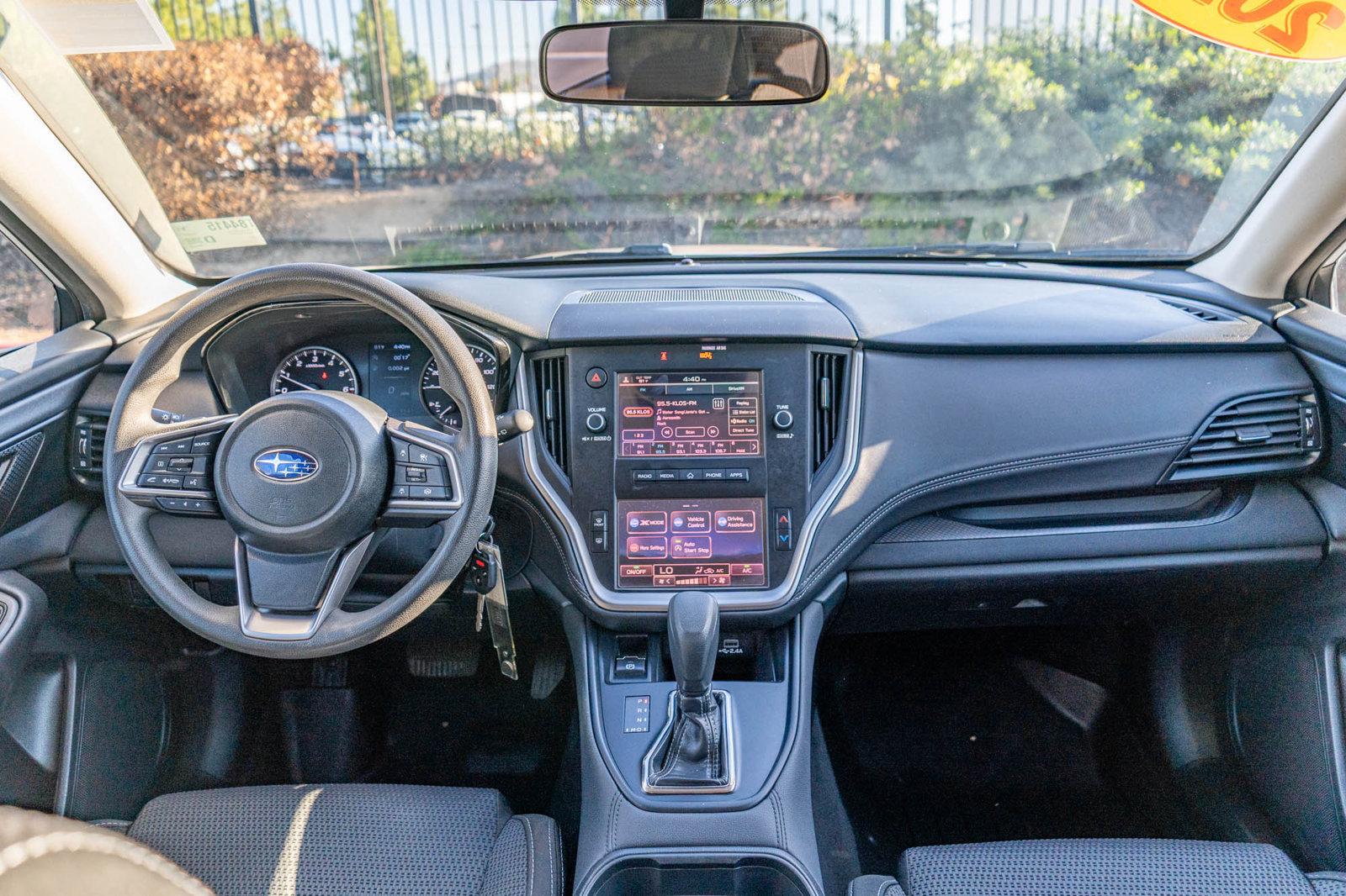 Used 2025 Subaru Outback AWD/4WD image 17