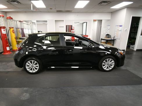 Used 2023 Toyota Corolla SE image 8