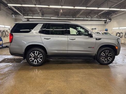 Used 2024 GMC Yukon AT4 w/ Technology Package image 7