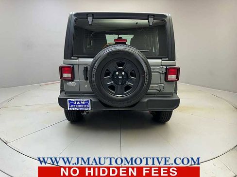 Used 2022 Jeep Wrangler Unlimited Sport image 4