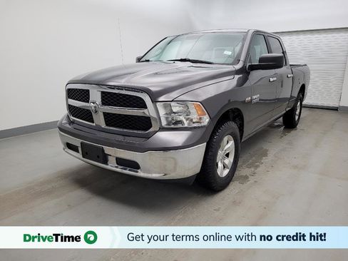 Used 2017 RAM 1500 Classic SLT image 1