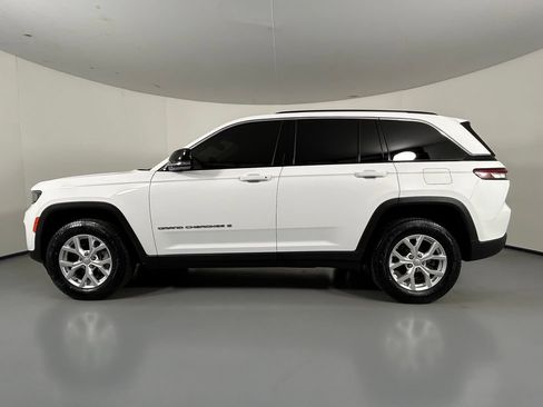 Used 2023 Jeep Grand Cherokee Limited AWD/4WD image 4