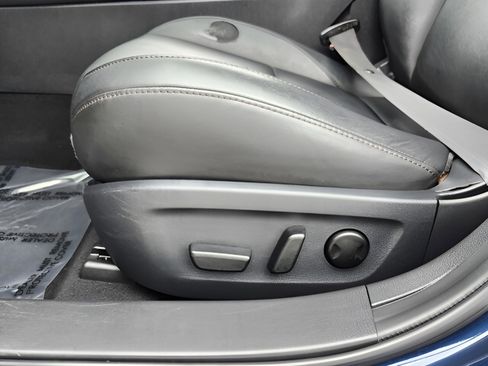 Used 2019 MAZDA MAZDA3 Sedan w/ Preferred Package image 10