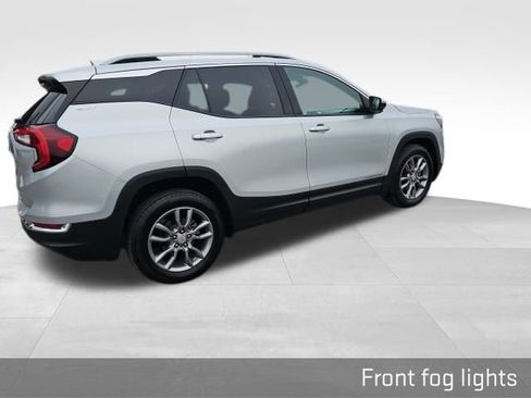 Used 2022 GMC Terrain SLT image 23