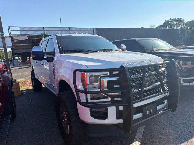 Used 2022 Ford F250 Platinum w/ FX4 Off-Road Package AWD/4WD image 2