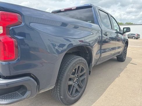 Used 2023 Chevrolet Silverado 1500 RST w/ Z71 Off-Road Package image 5