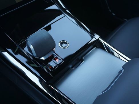 New 2025 Land Rover Range Rover Sport Dynamic SE image 14