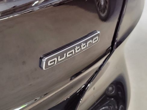 Used 2021 Audi Q3 2.0T Premium Plus AWD/4WD image 9