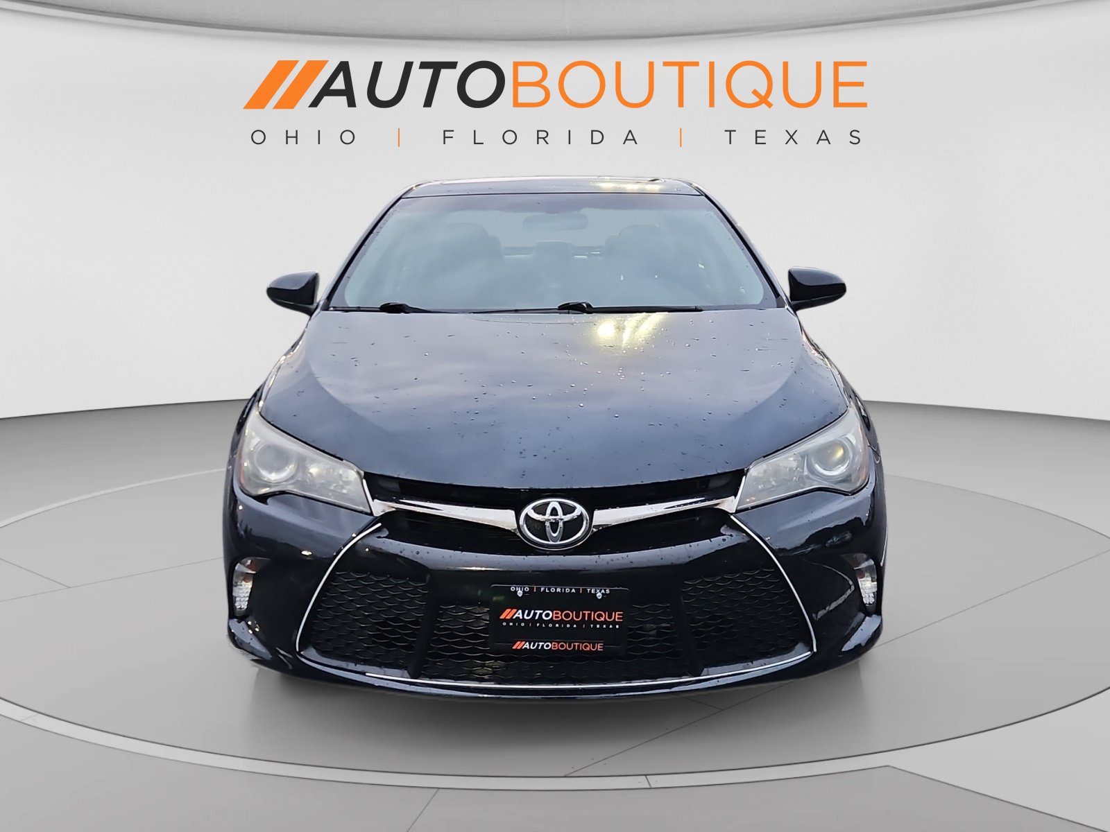 Used 2017 Toyota Camry SE w/ Moonroof Package FWD image 8