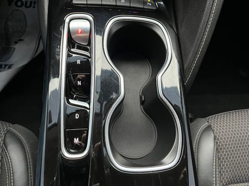 Used 2022 Buick Envision Preferred w/ Sport Touring Package image 11