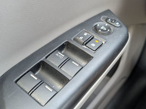 Used 2013 Honda Civic EX-L image 17