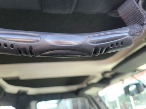 Used 2016 Jeep Wrangler Unlimited Rubicon w/ Dual Top Group AWD/4WD image 14