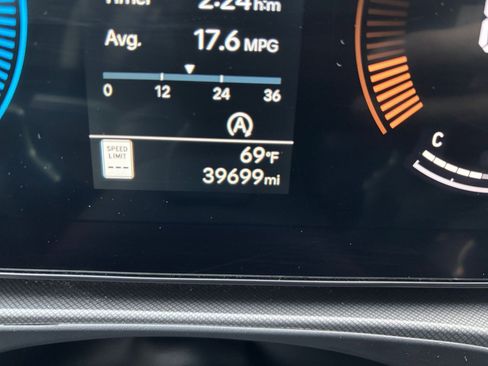 Used 2025 Hyundai Santa Fe SEL image 42