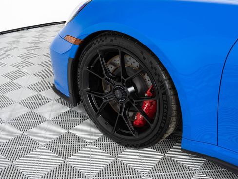 Used 2022 Porsche 911 GT3 RWD image 18