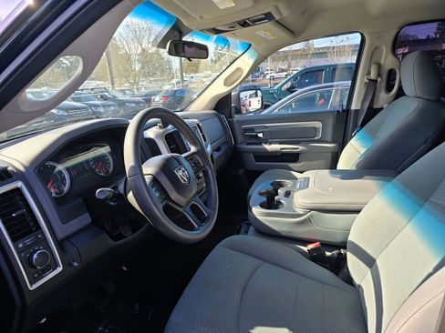 Used 2018 RAM 1500 Classic SLT AWD/4WD image 15
