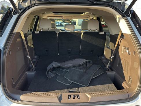 Used 2021 Ford Explorer Platinum w/ Equipment Group 601A image 31