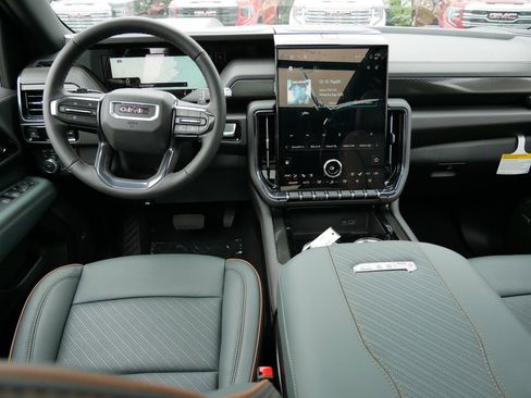 New 2026 GMC Yukon XL AT4 w/ AT4 Premium Package AWD/4WD image 12