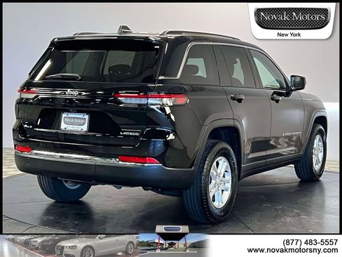 Used 2023 Jeep Grand Cherokee Laredo image 8