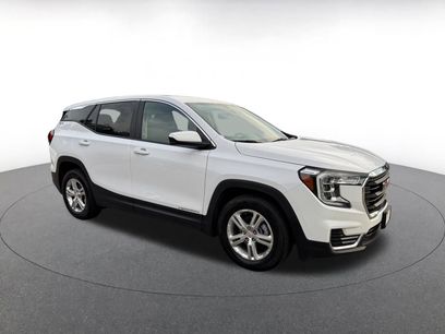 Used 2024 GMC Terrain SLE