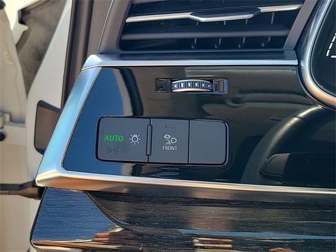 Used 2023 Audi Q7 3.0T Premium Plus image 23