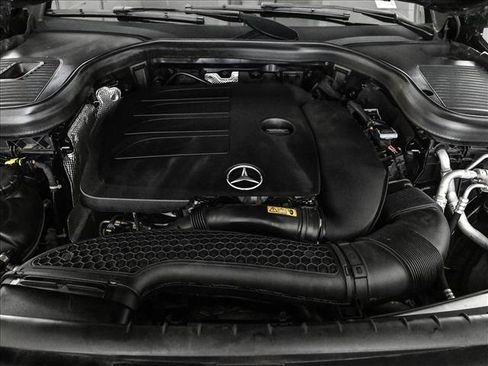 Used 2020 Mercedes-Benz GLC 300 4MATIC image 25