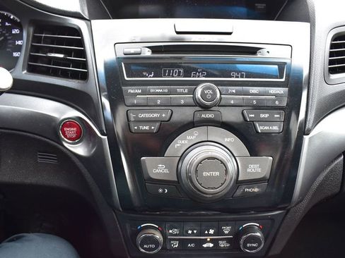 Used 2013 Acura ILX w/ Technology Package FWD image 33